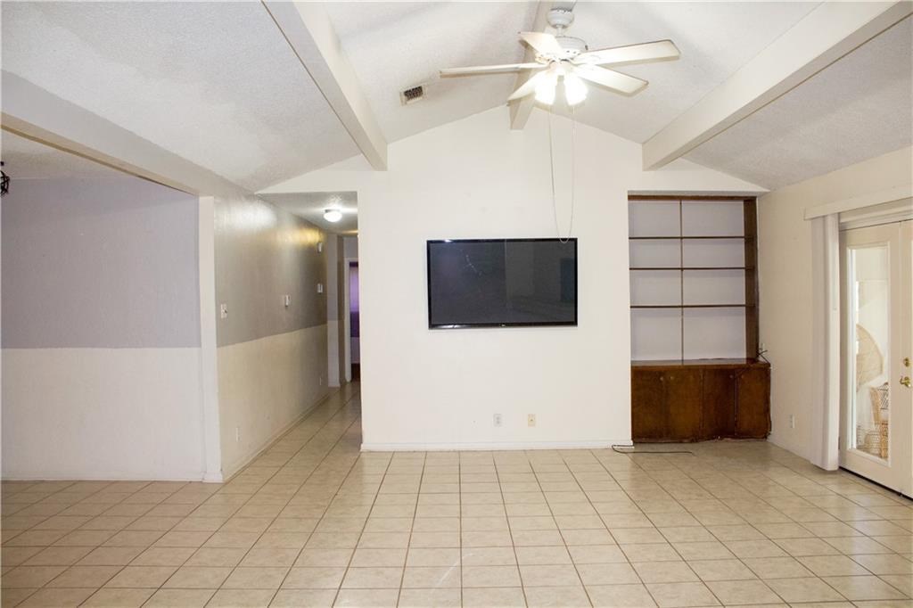 33 Encino Loma Property Photo 8