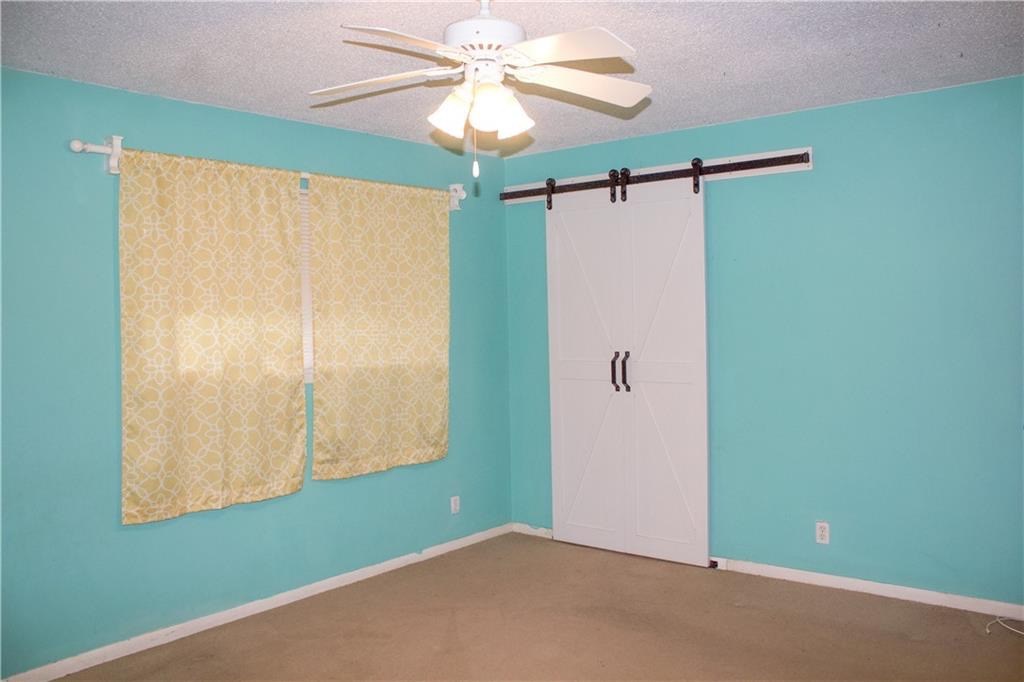 33 Encino Loma Property Photo 16