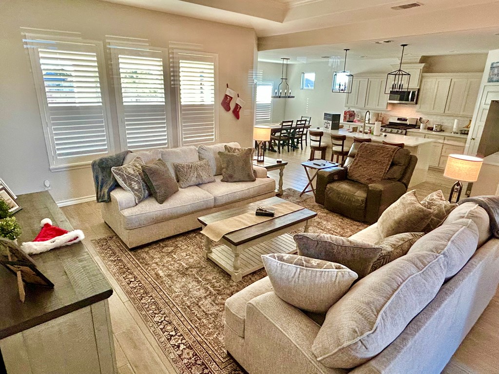 101 Chiman Cr Property Photo 6