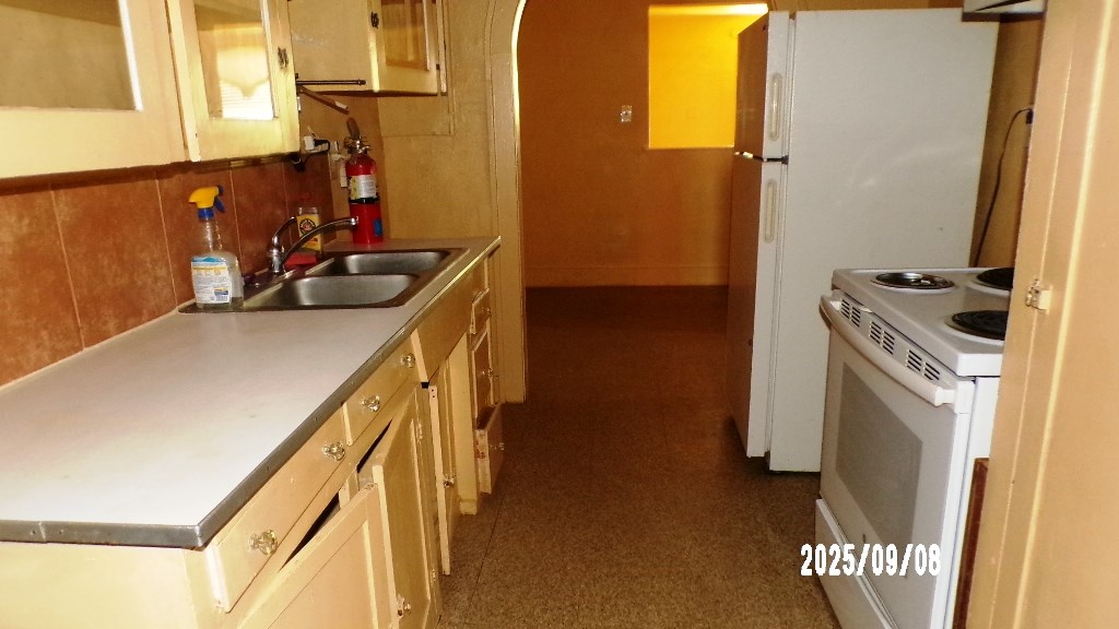 704 Washington 3 Or 4 Property Photo 11