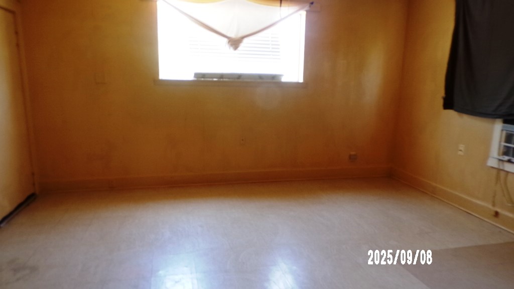 704 Washington 3 Or 4 Property Photo 14