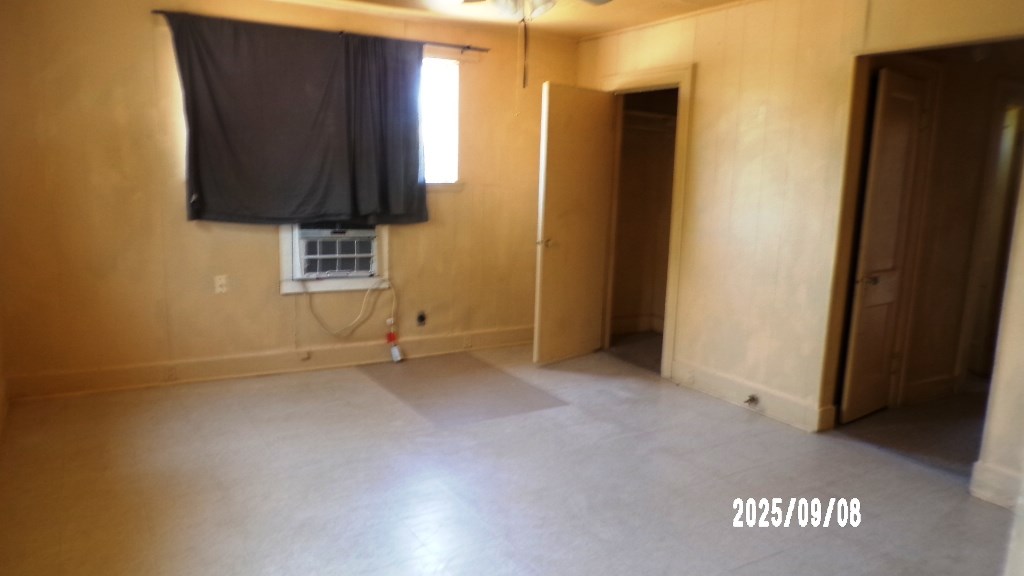 704 Washington 3 Or 4 Property Photo 17