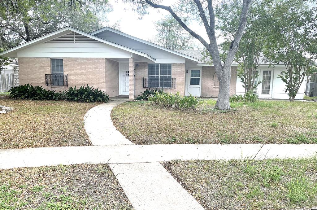 1403 Kingfisher Property Photo 1