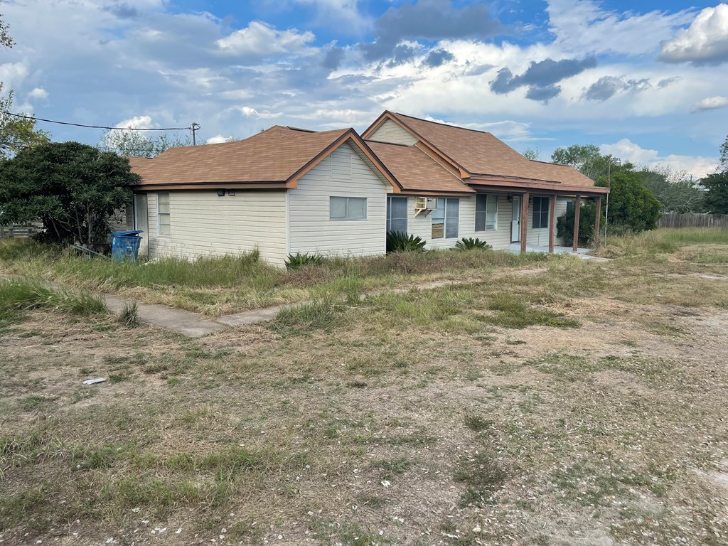 2103 Washington Property Photo 2