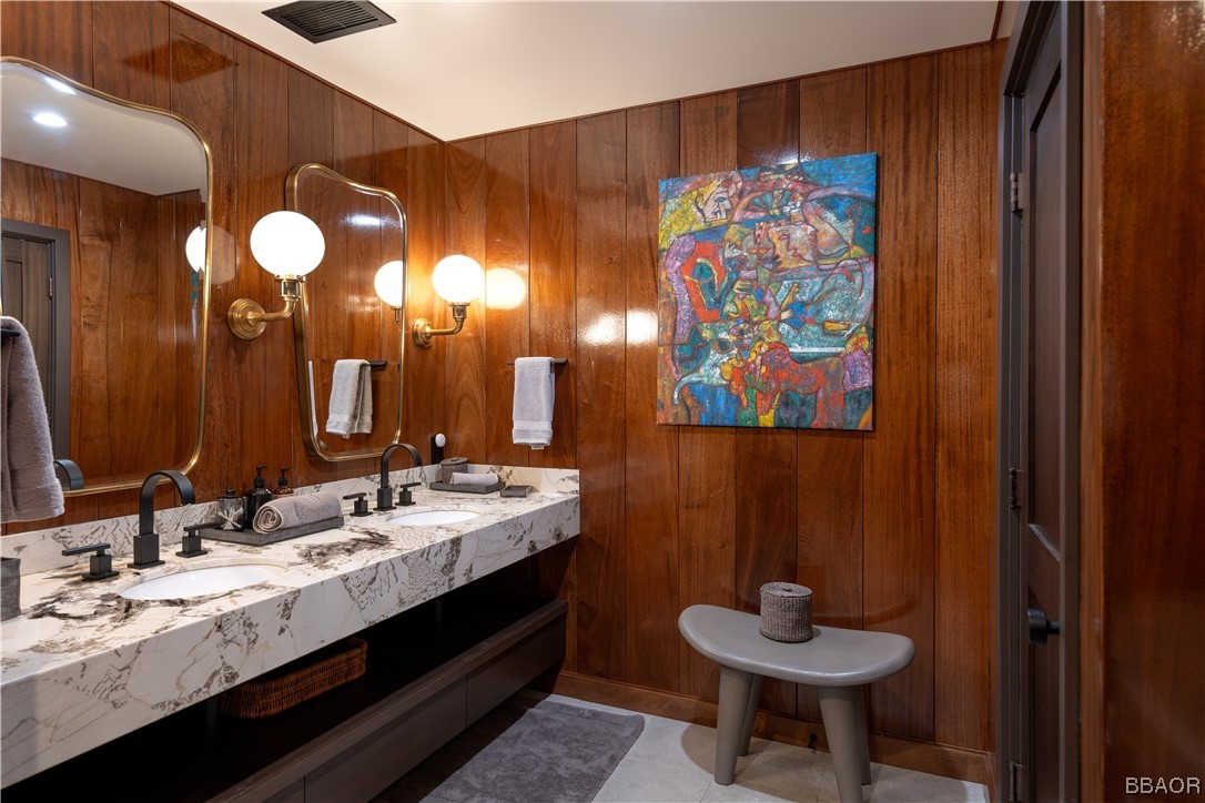 623 Cove Drive Property Photo 14