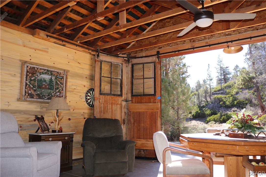 11 Polique Canyon Trail Property Photo 4