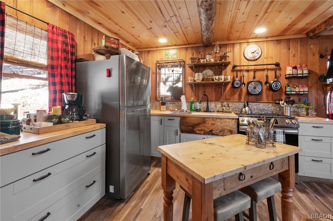 11 Polique Canyon Trail Property Photo 13