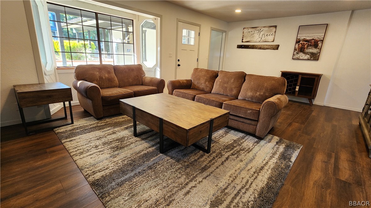 404 San Martin Drive Property Photo 13