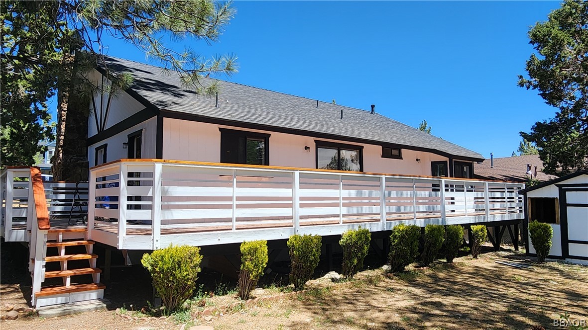 404 San Martin Drive Property Photo 30