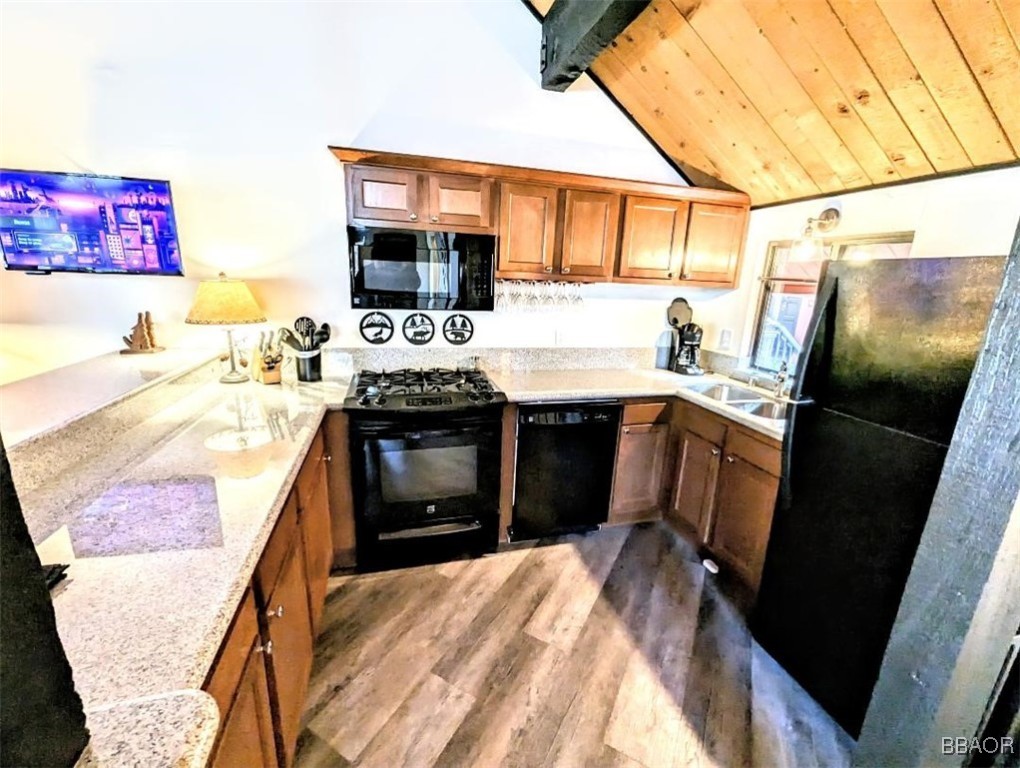 41935 Switzerland Drive 100 Property Photo 6