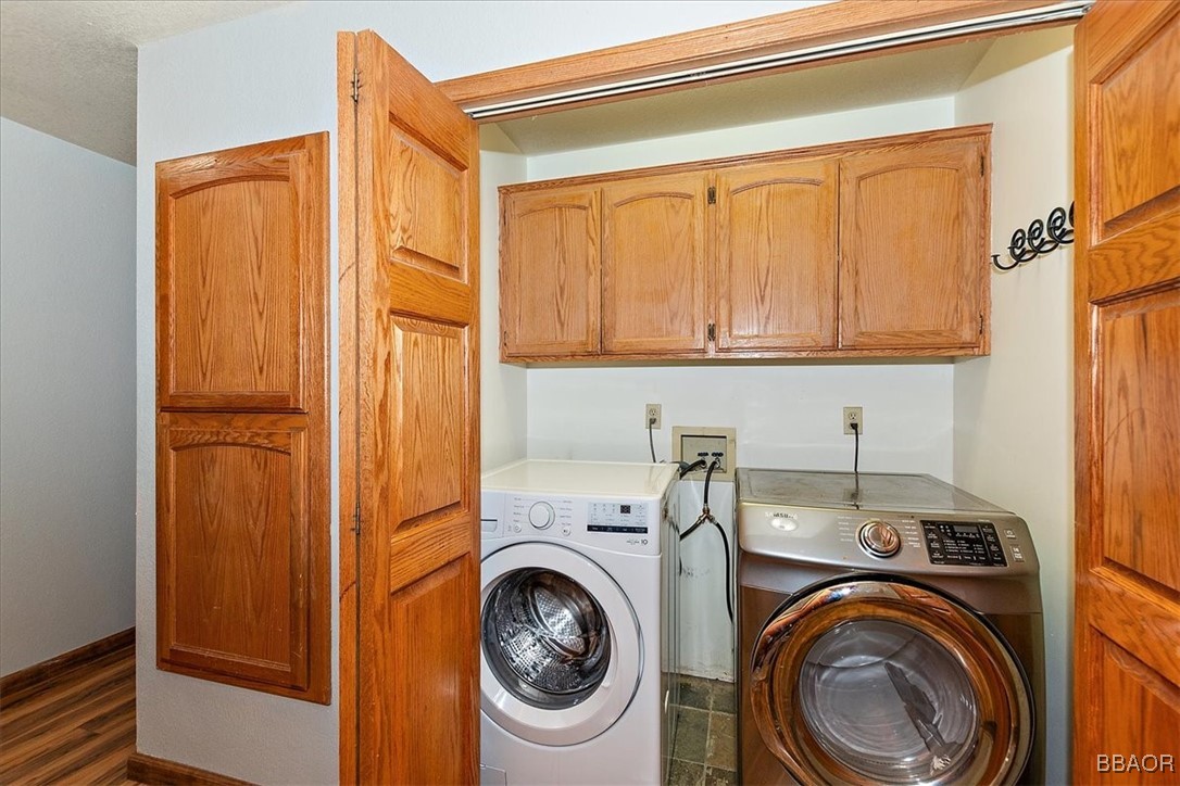401 East Angeles Boulevard Property Photo 23