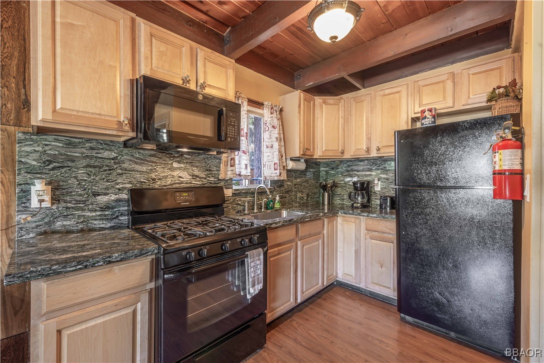726 Maltby Boulevard Property Photo 2