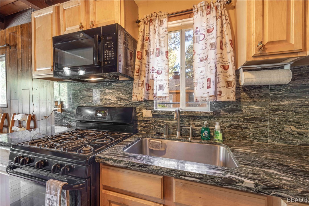 726 Maltby Boulevard Property Photo 3