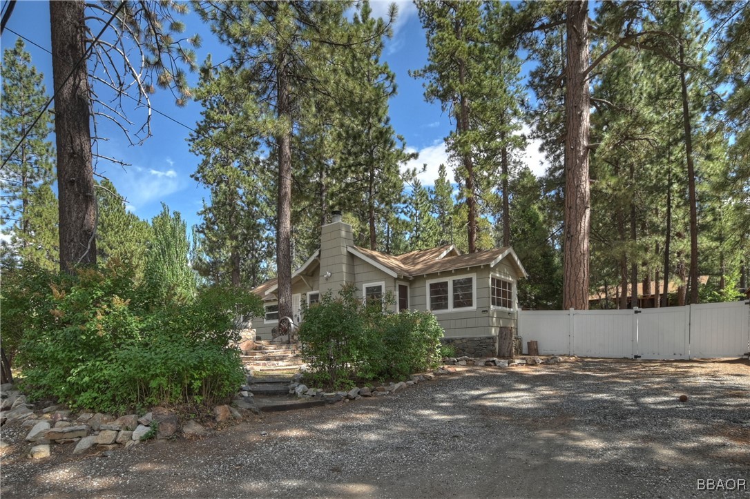 41617 Brownie Lane Property Photo 3
