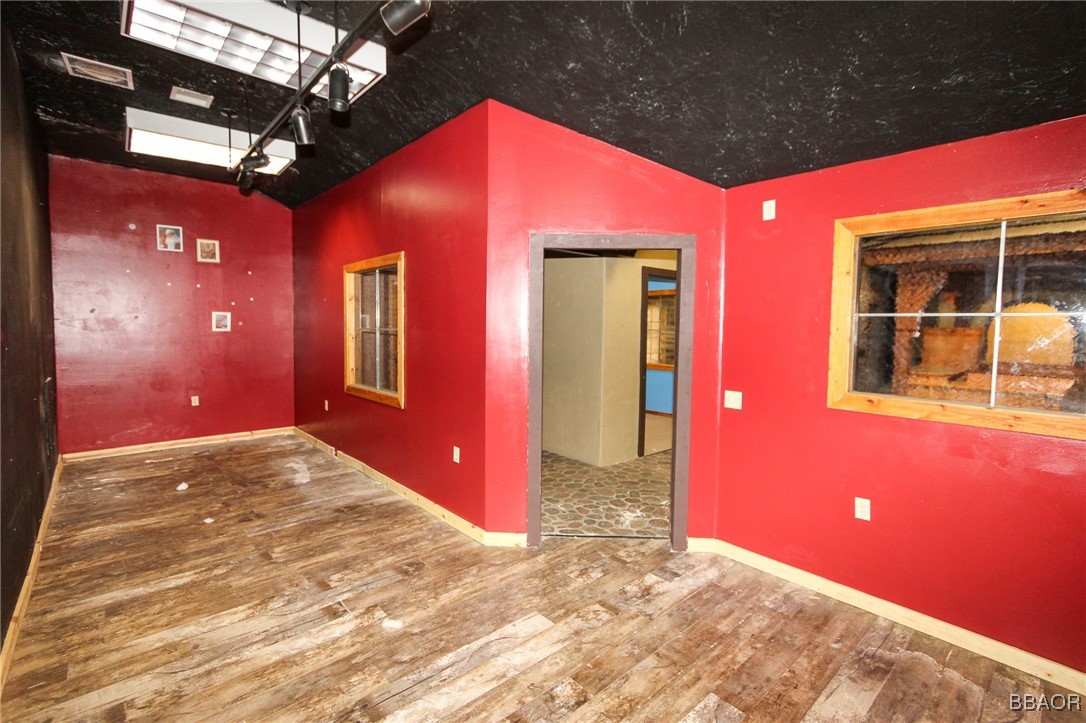40729 Village Drive 6 Property Photo 15