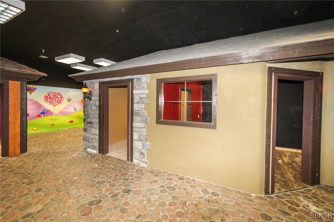 40729 Village Drive 6 Property Photo 18