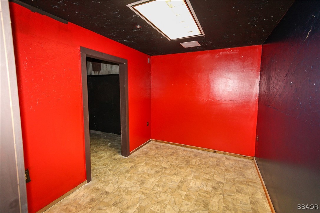 40729 Village Drive 6 Property Photo 24
