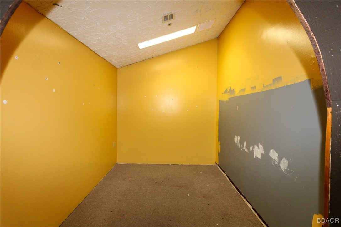 40729 Village Drive 6 Property Photo 37