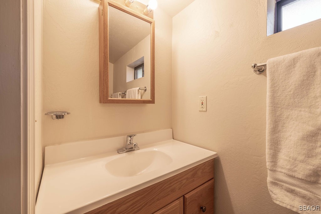 755 Holmes Lane Property Photo 22