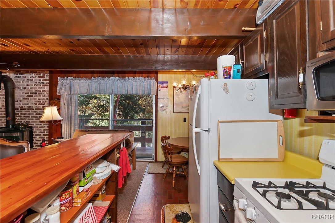 42955 Dogwood Drive Property Photo 13