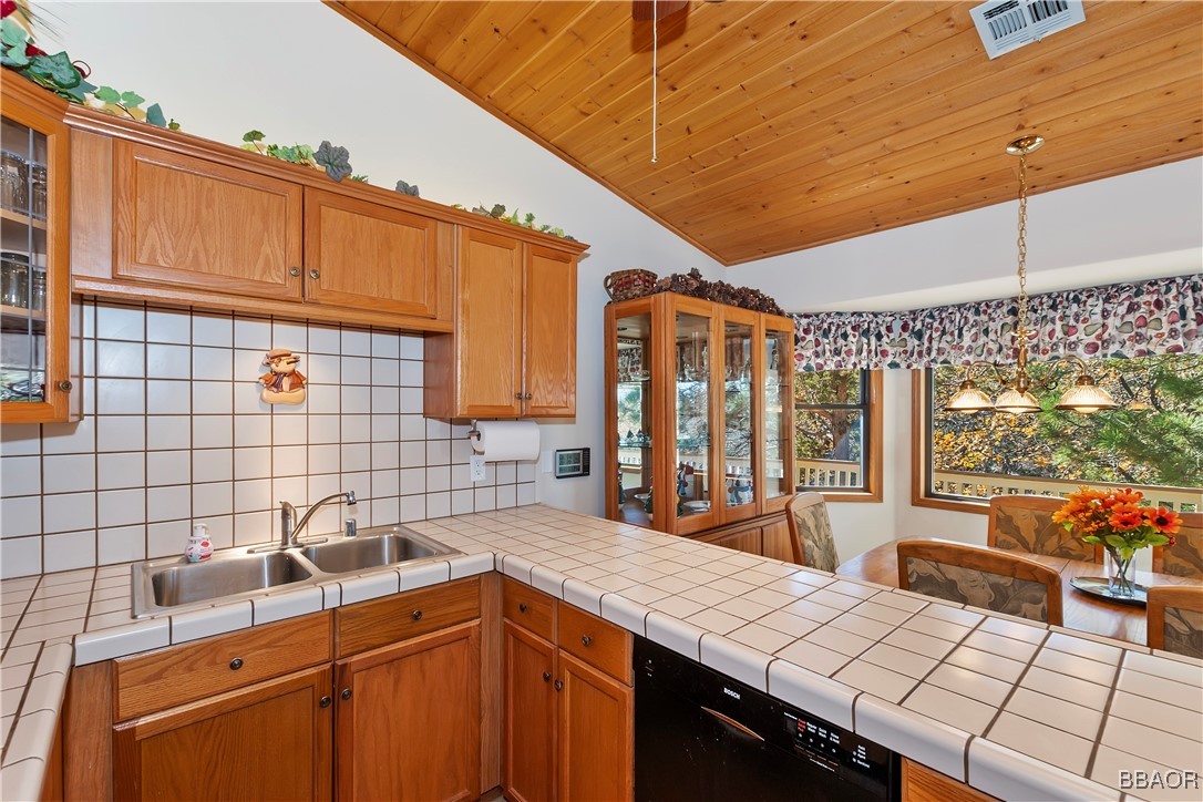 684 Butte Avenue Property Photo 8