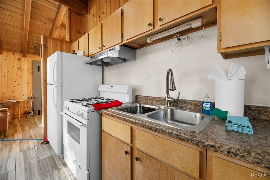 1141 Alta Vista Avenue Property Photo 4