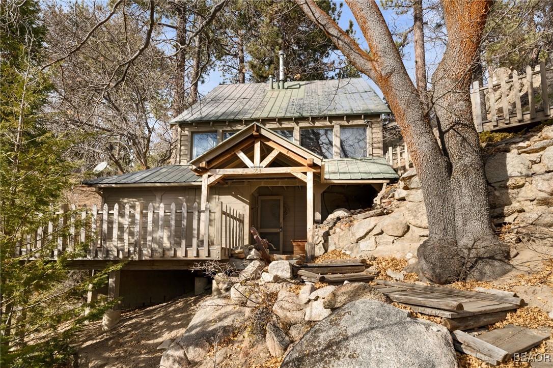 358 Pine Kone Lane Property Photo