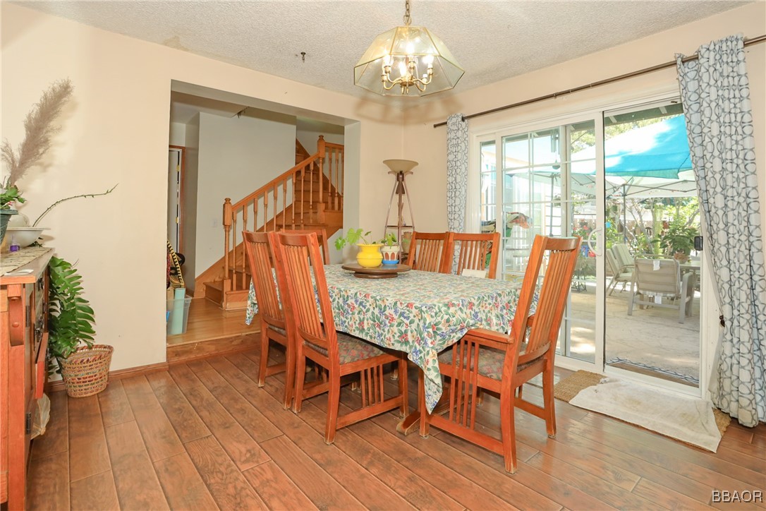 1018 Feather Mountain Drive Property Photo 25