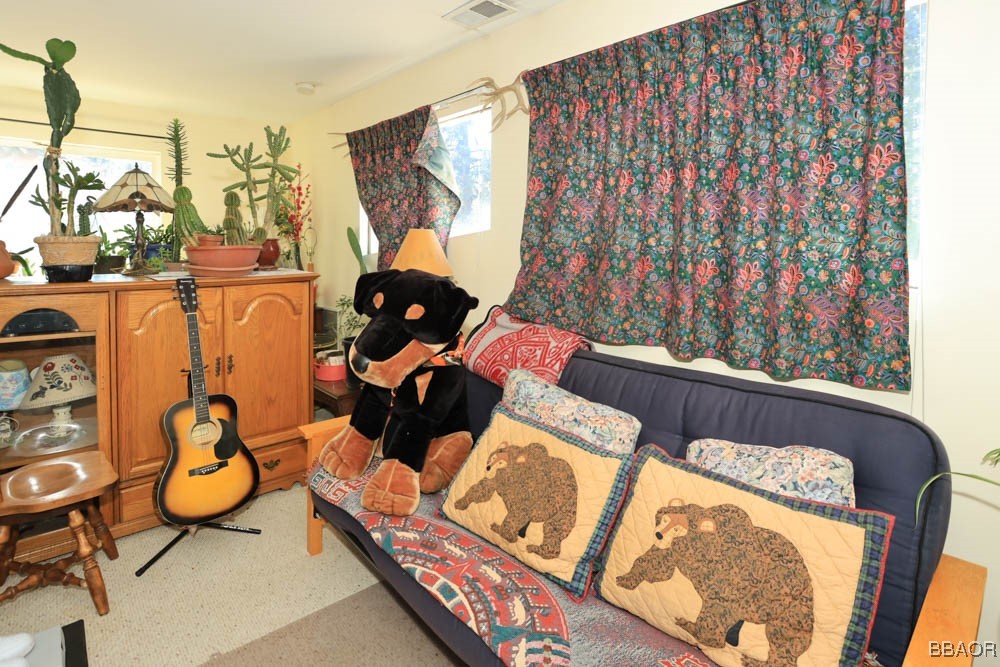 1018 Feather Mountain Drive Property Photo 26