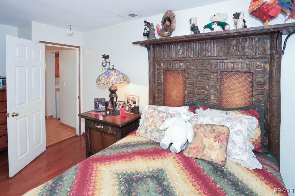 1018 Feather Mountain Drive Property Photo 36