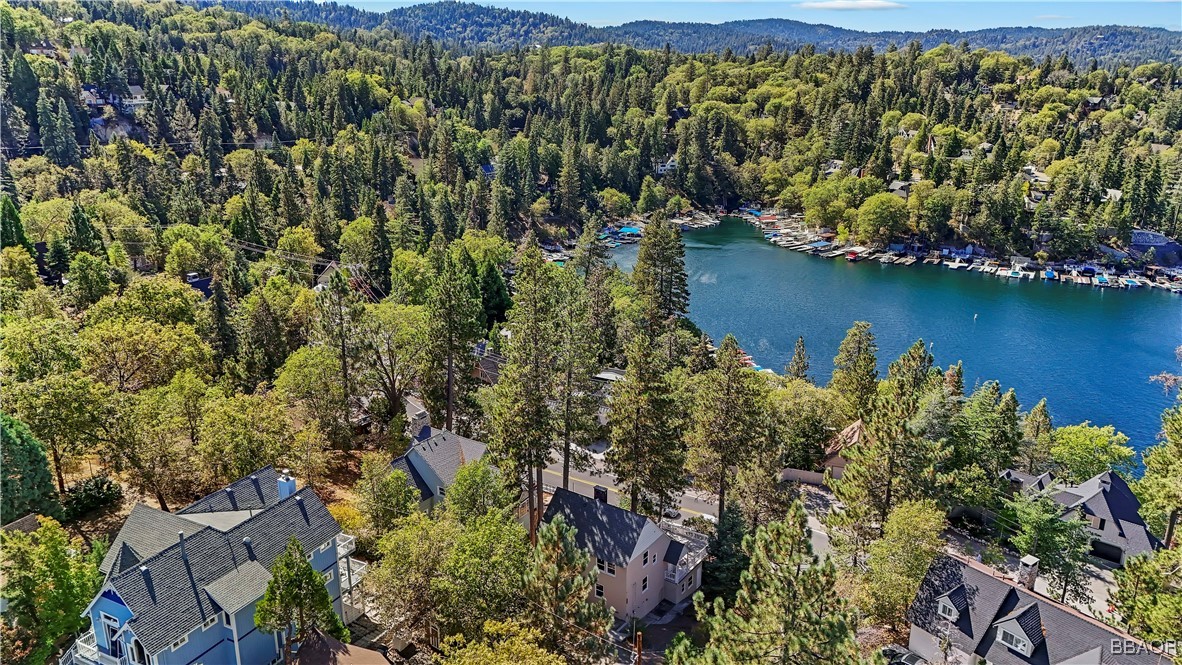 S-586 Emerald Bay Deep Water S-586 Property Photo 6