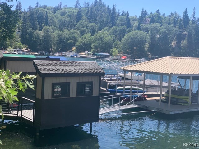 S-586 Emerald Bay Deep Water S-586 Property Photo 10