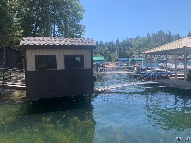 S-586 Emerald Bay Deep Water S-586 Property Photo 13