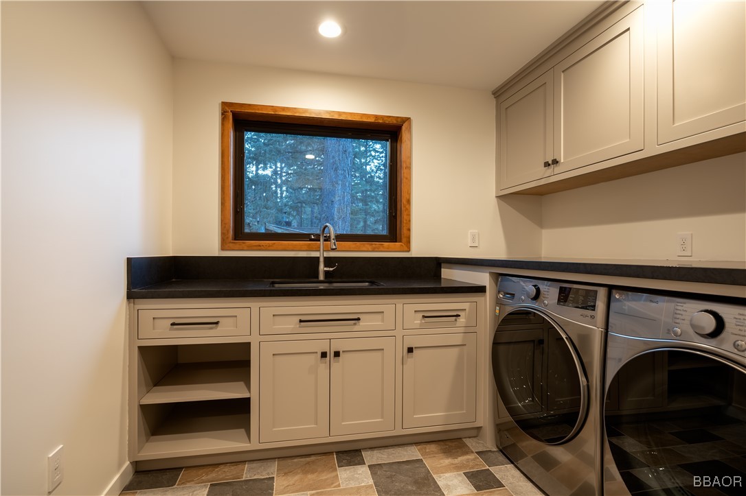 42763 Cedar Avenue Property Photo 8