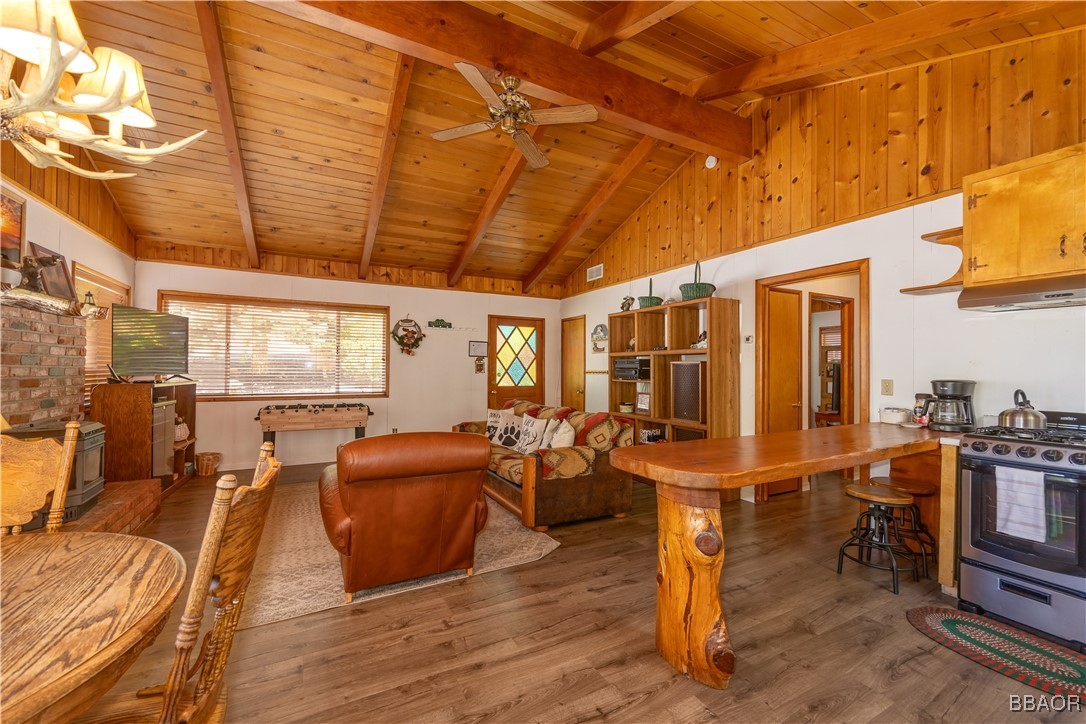 43289 Bow Canyon Road Property Photo 14