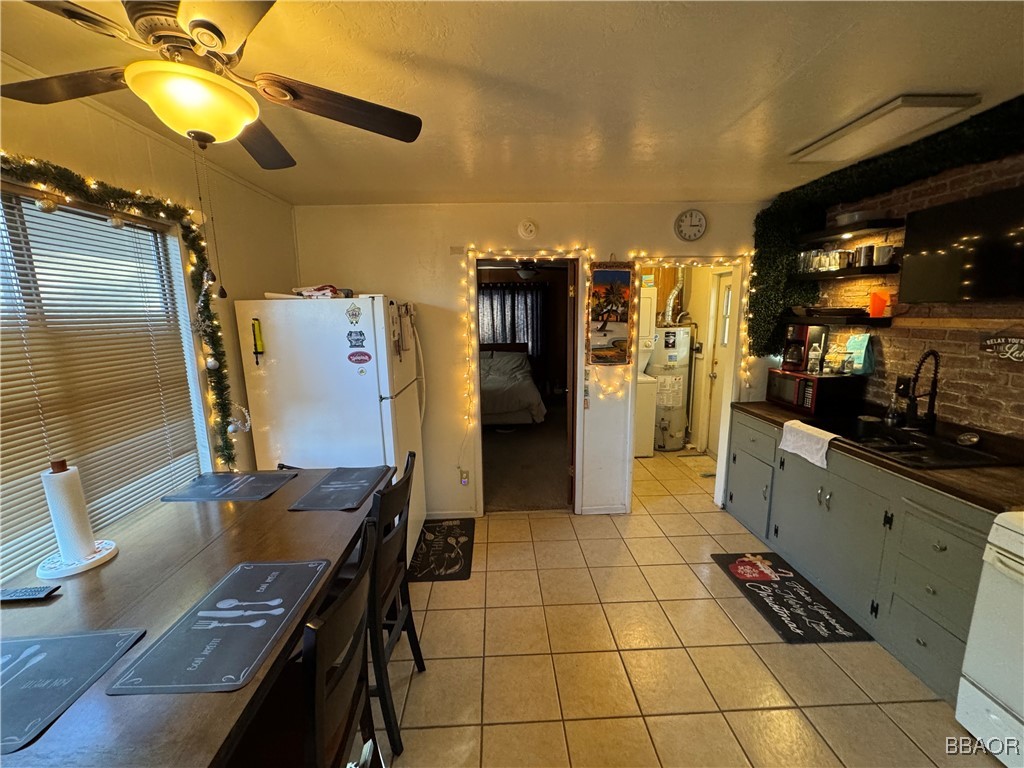 306 West Mojave Boulevard Property Photo 16