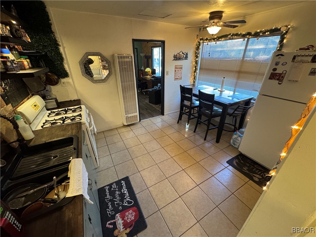 306 West Mojave Boulevard Property Photo 18