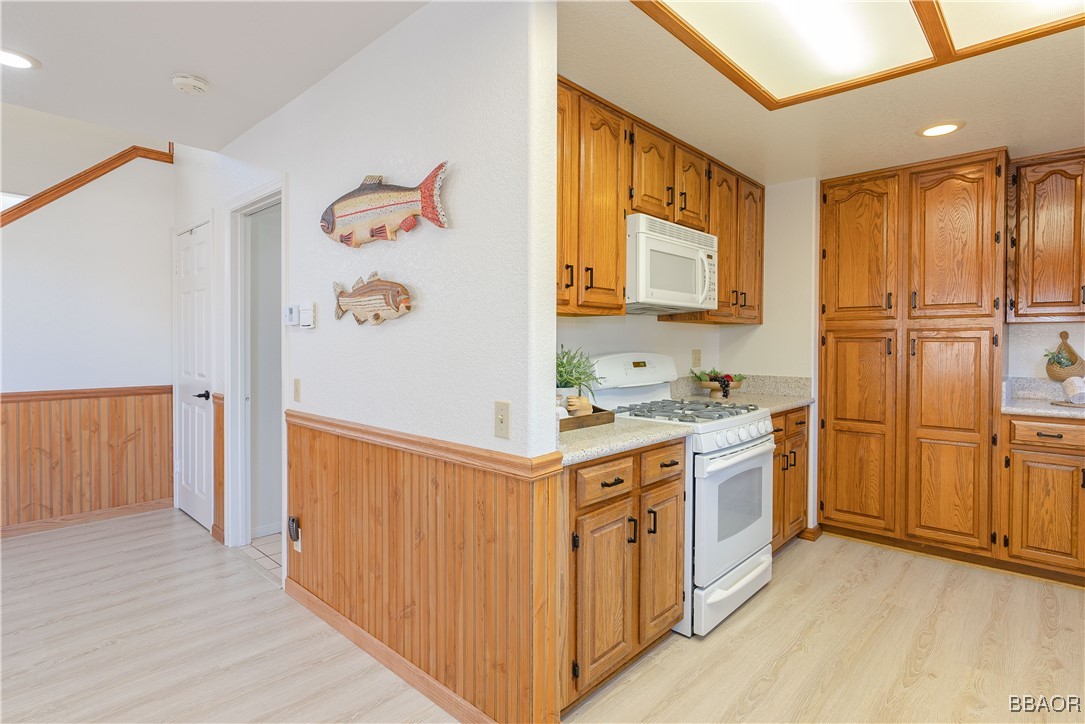 43144 Moonridge Road Property Photo 8