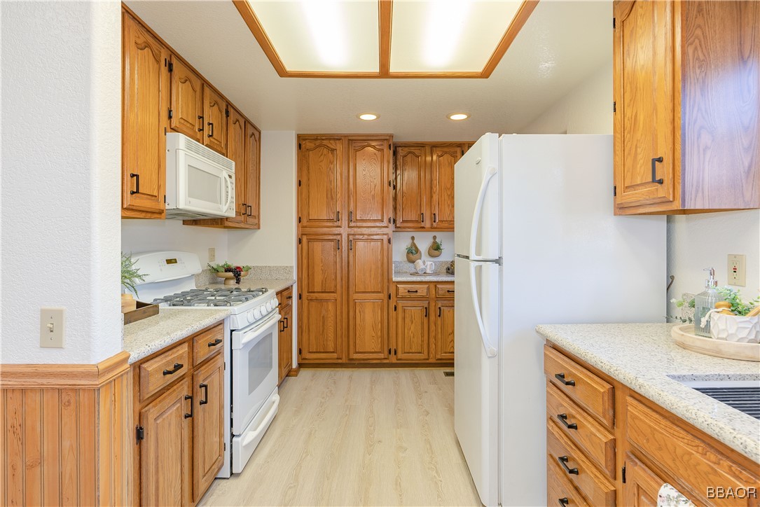 43144 Moonridge Road Property Photo 9