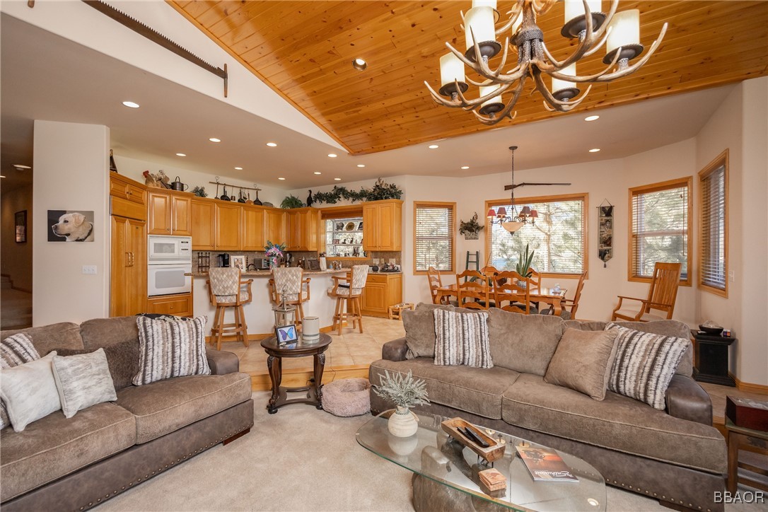 664 Cove Drive Property Photo 12