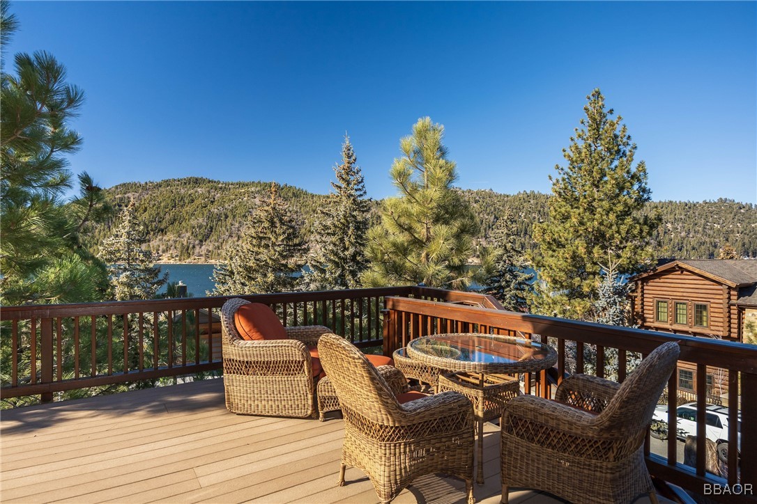 664 Cove Drive Property Photo 17
