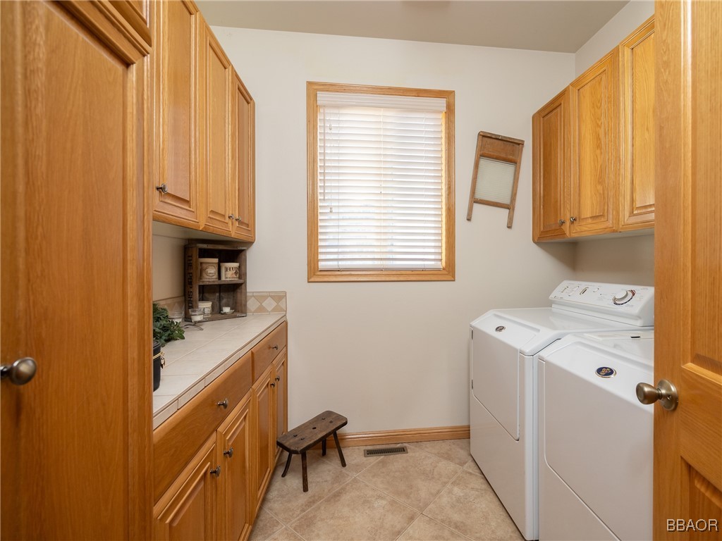 664 Cove Drive Property Photo 27