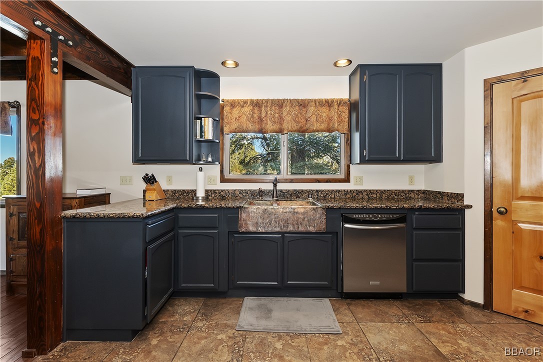 46727 Minnow Lane Property Photo 13