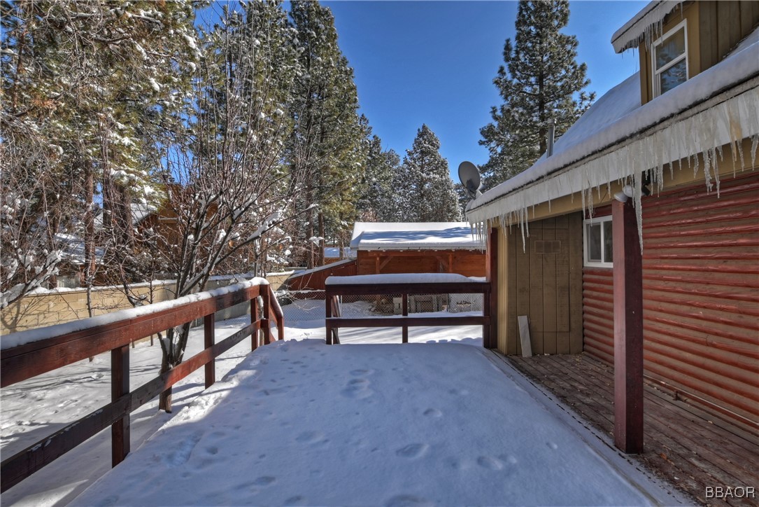 445 Barrett Way Property Photo 39
