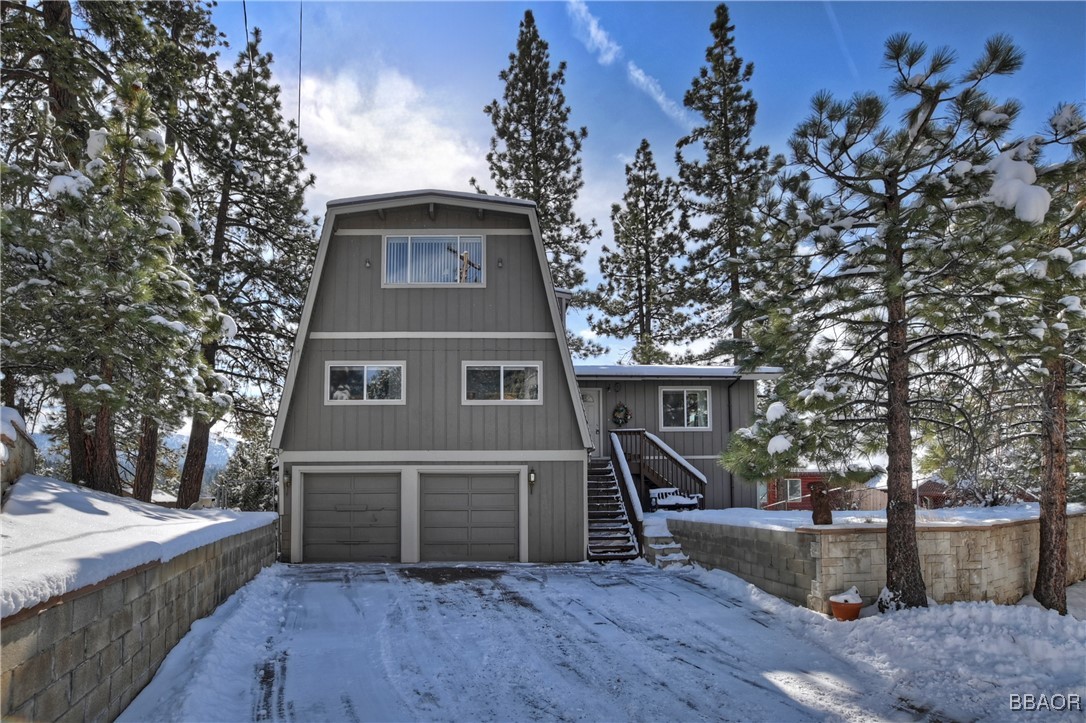 1004 White Mountain Drive Property Photo 1