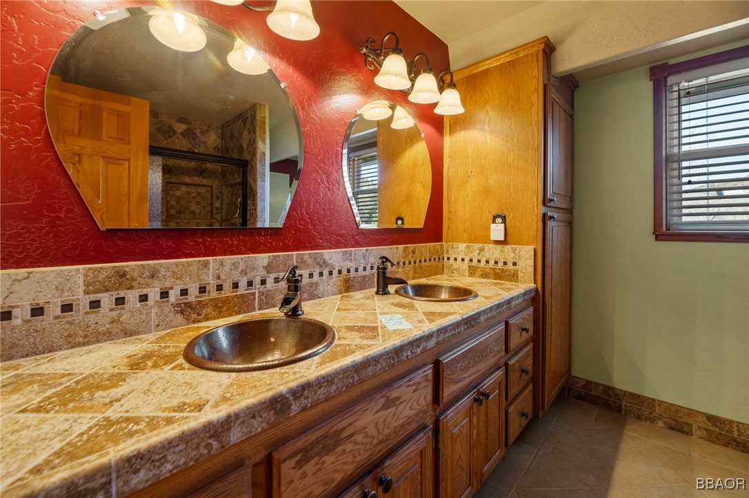 1300 Hatchery Drive Property Photo 23