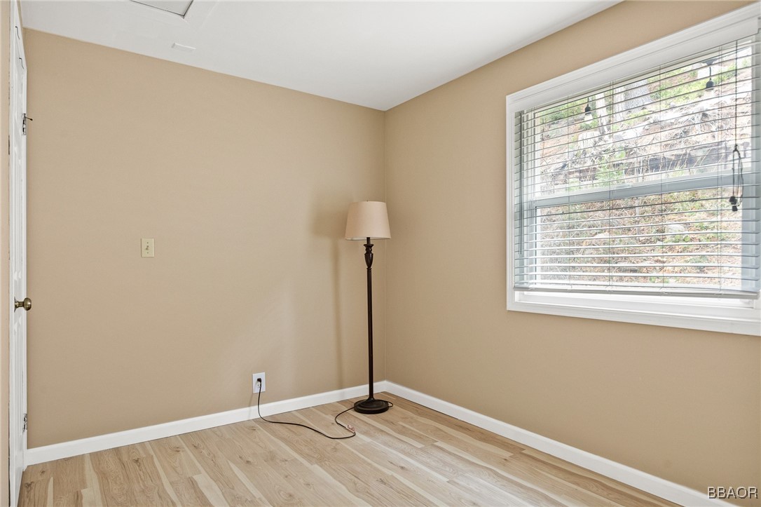24052 Skyland Drive Property Photo 14