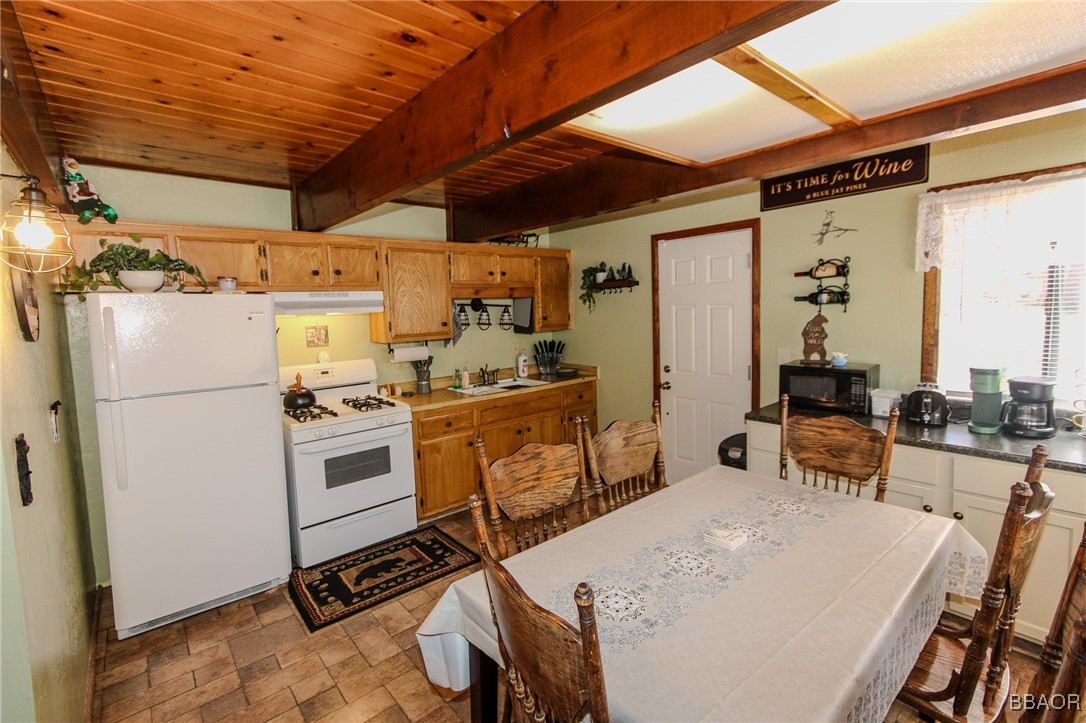 785 Wabash Lane Property Photo 5
