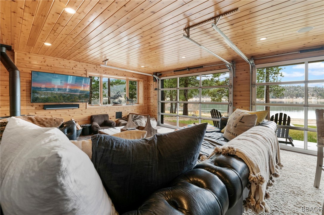 39124 Waterview Drive Property Photo 5