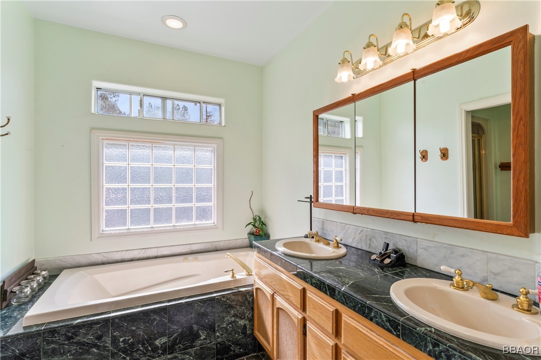892 Breithorn Drive Property Photo 16